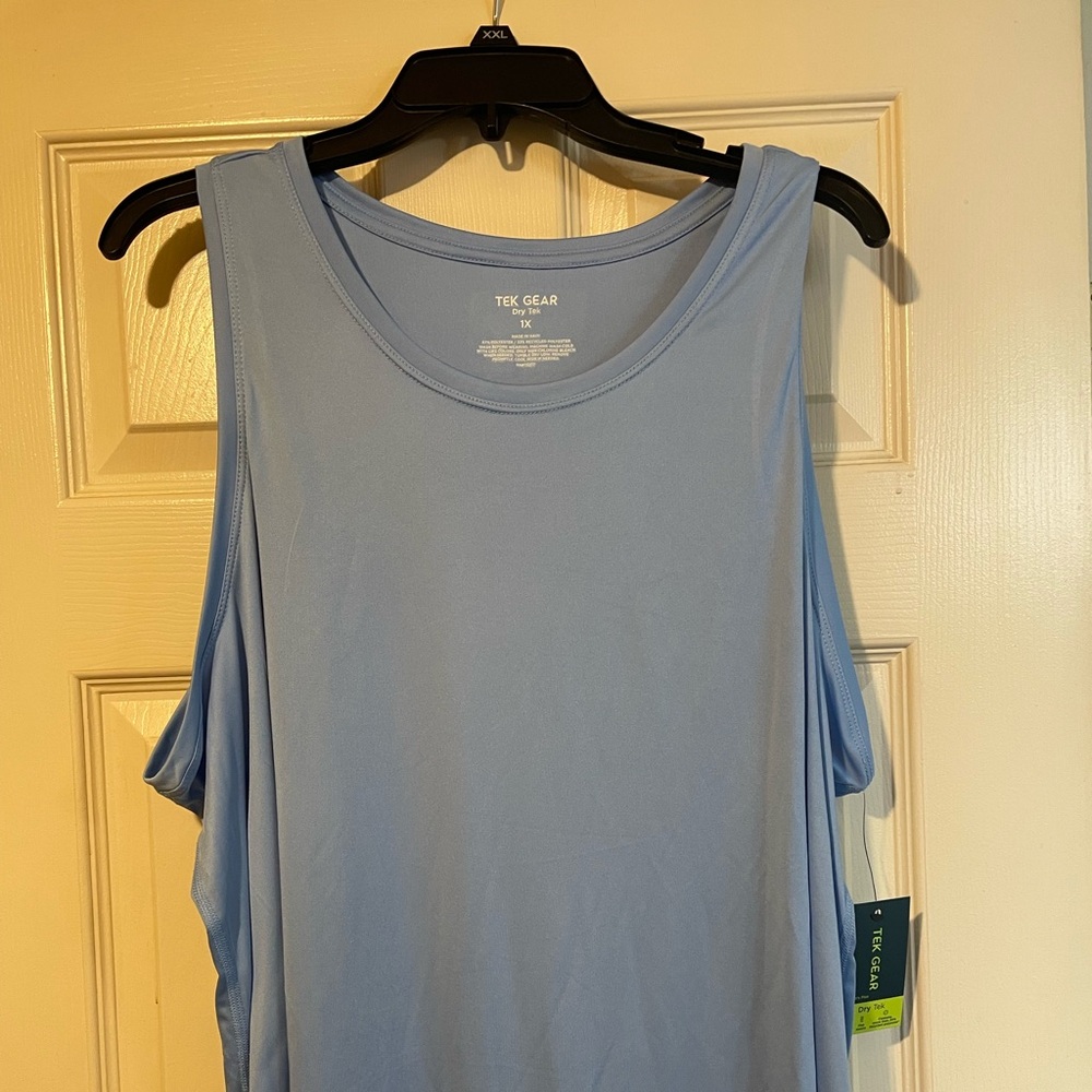 Tek Gear Women's Light Blue Tank Top